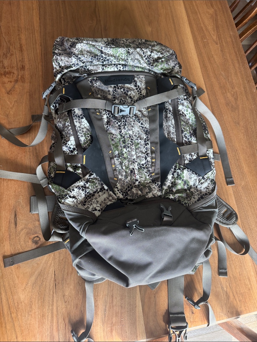 Badlands Men's Camo Hiking Backpack in Green and Gray